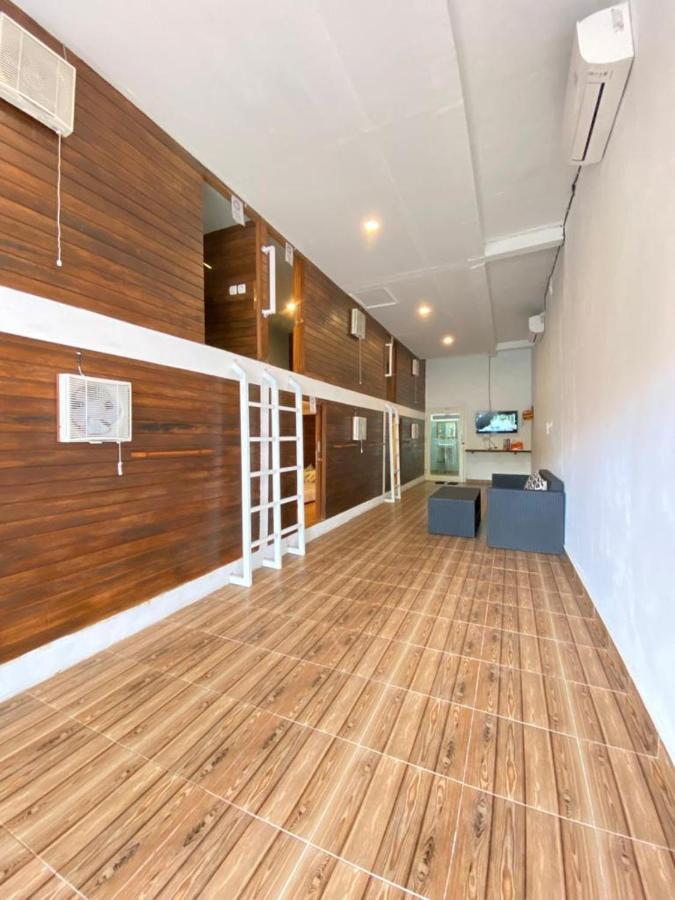 Tara Hostel Batununggul Екстериор снимка