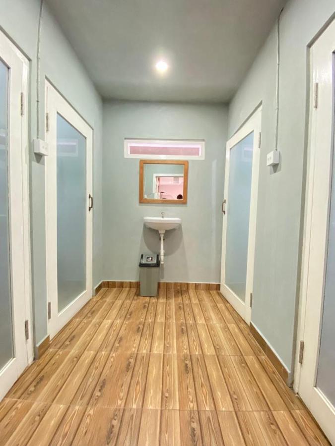Tara Hostel Batununggul Екстериор снимка