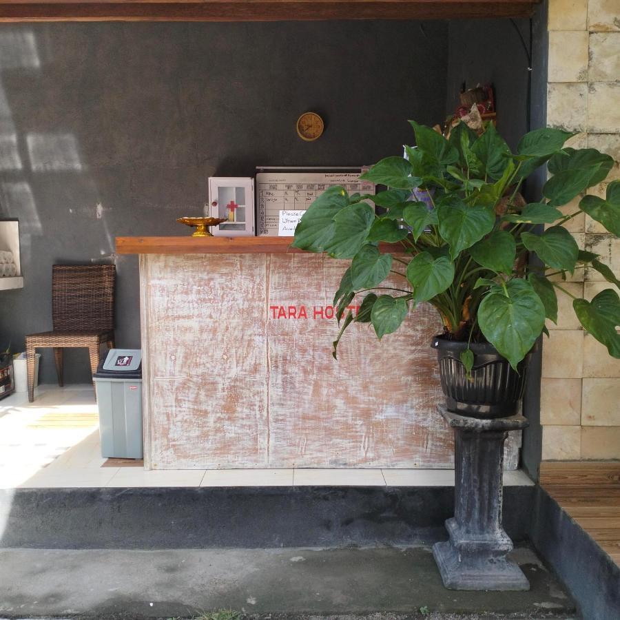 Tara Hostel Batununggul Екстериор снимка